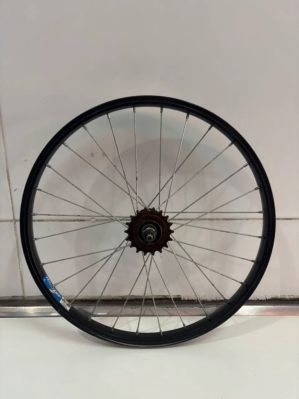 roda aro 20 usada funciona perfeitamente