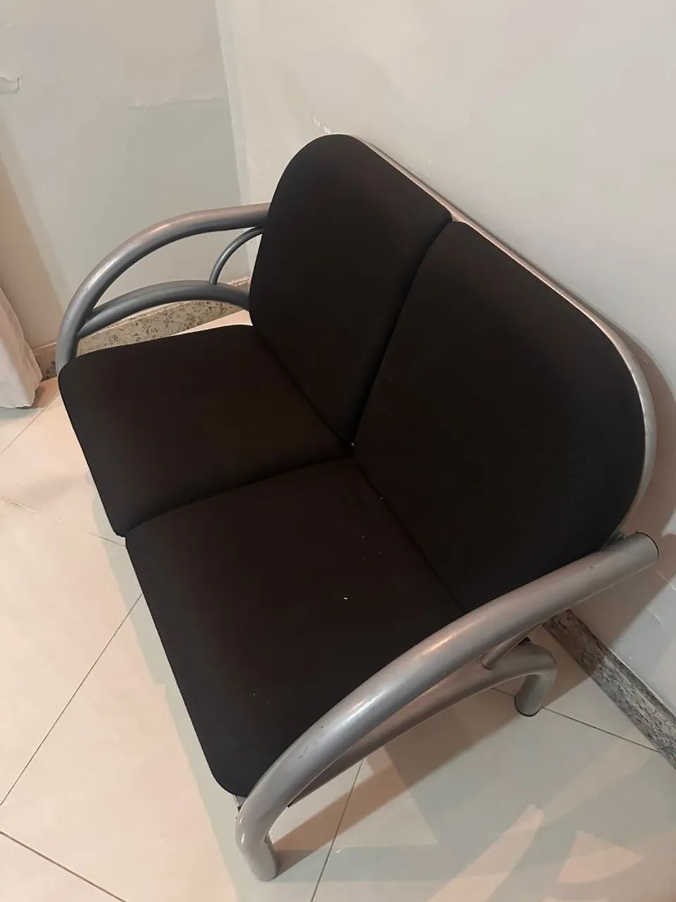 Sofá Recepção/Escritório + mesa de centro  - Foto 2