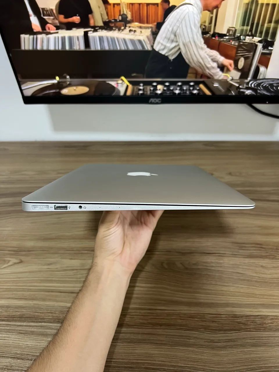 MacBook Air 2017 I5 128+8 GB - Foto 2
