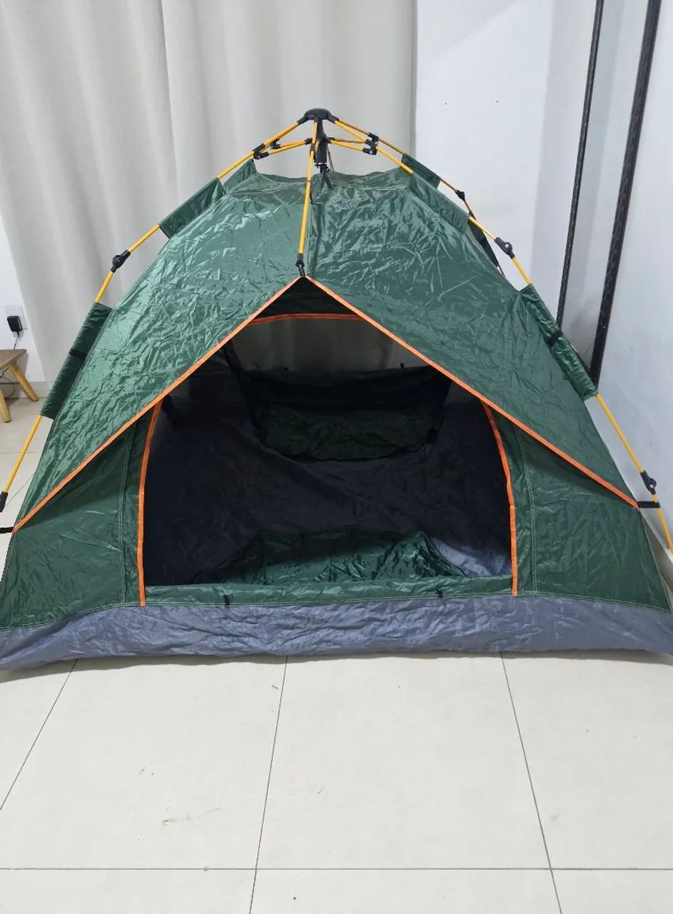 Barraca automática de camping (150,00 reais)