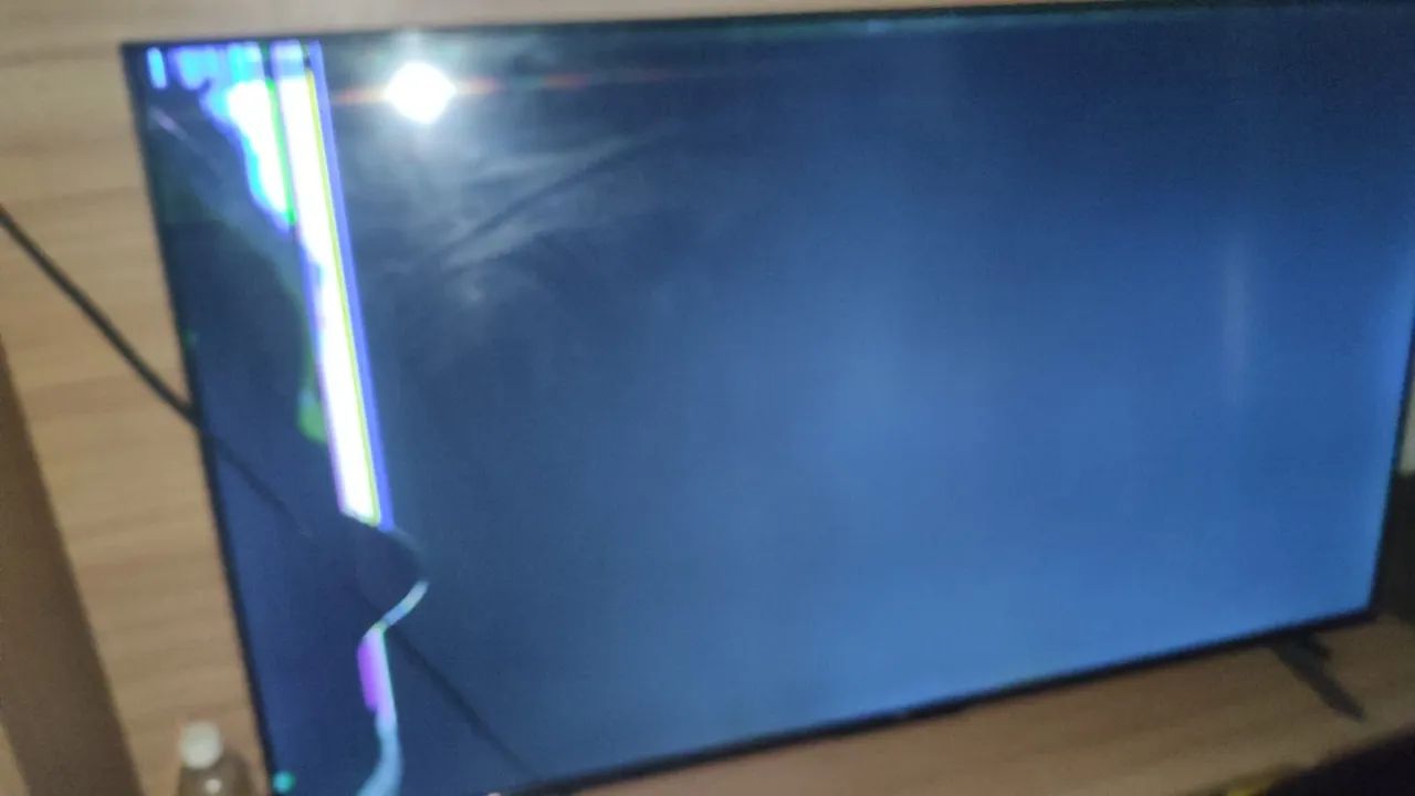 Vende se smart Tv 50 polegadas,pra retirada de peças  - Foto 3