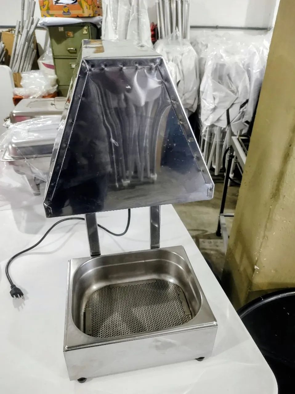 Conservador de batata com lâmpada 220 V - Foto 4