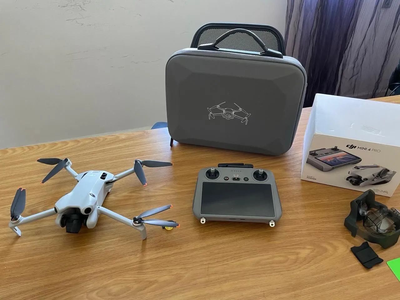 Drone Dji Mini 4 Pro Dji Rc 2 (com Tela)