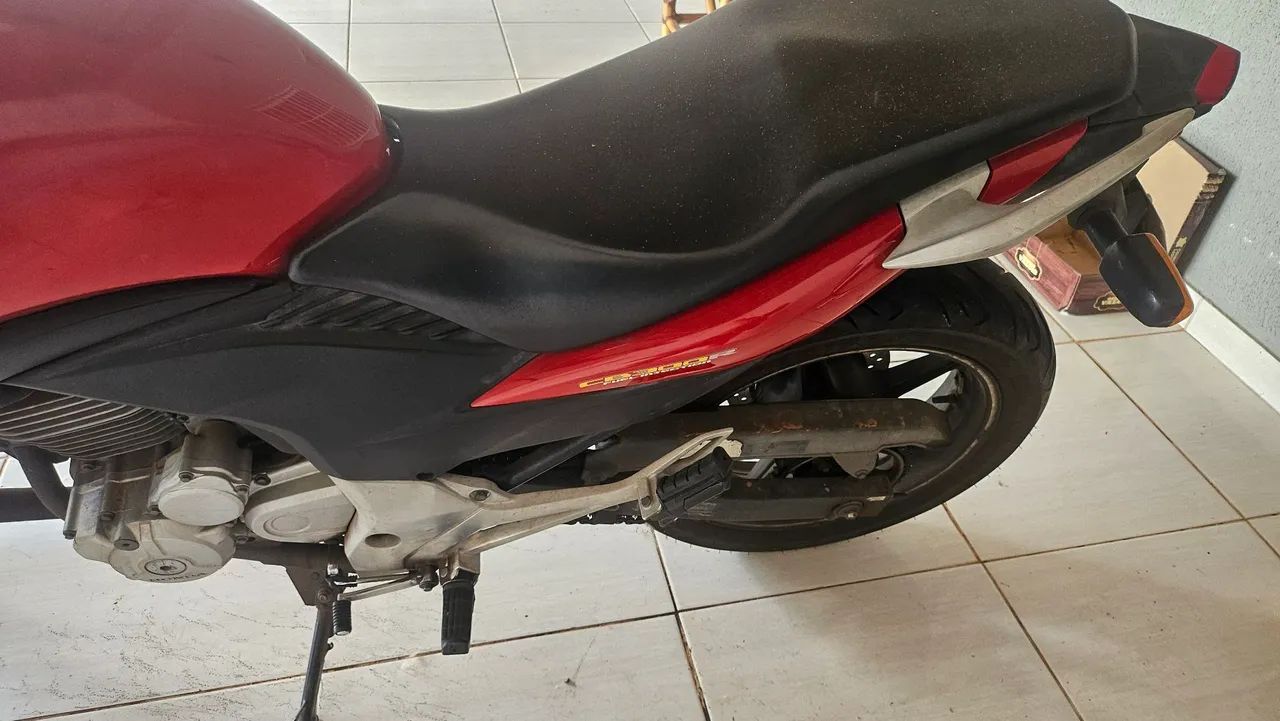 CB 300 - Foto 5