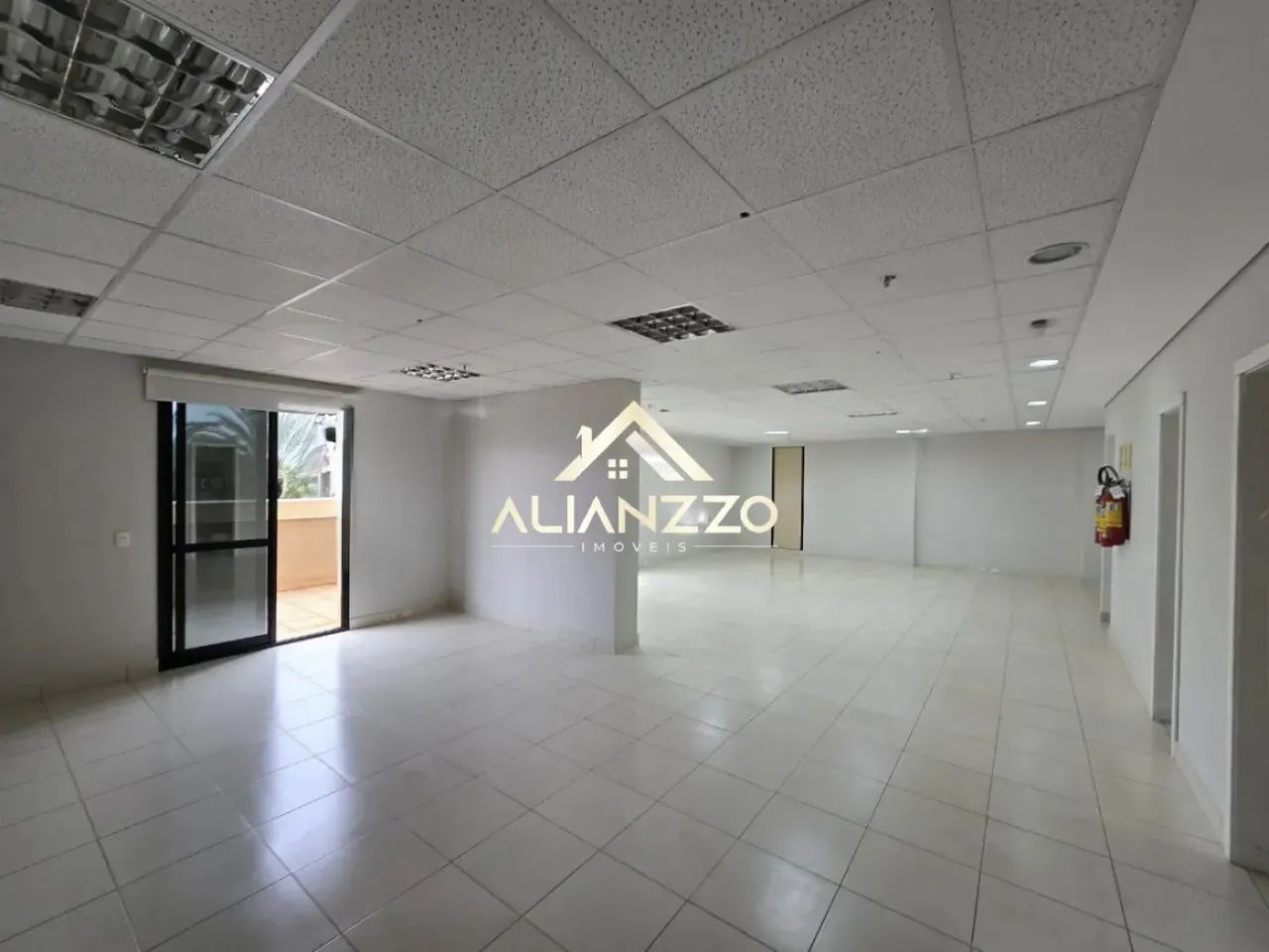 Sala comercial 130m² para alugar na Avenida Presidente Vargas no Edifício Times Square Bus - Foto 3