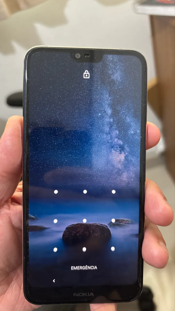 Nokia 7.1 com android ( excelente estado ) tela 5.8 lateral