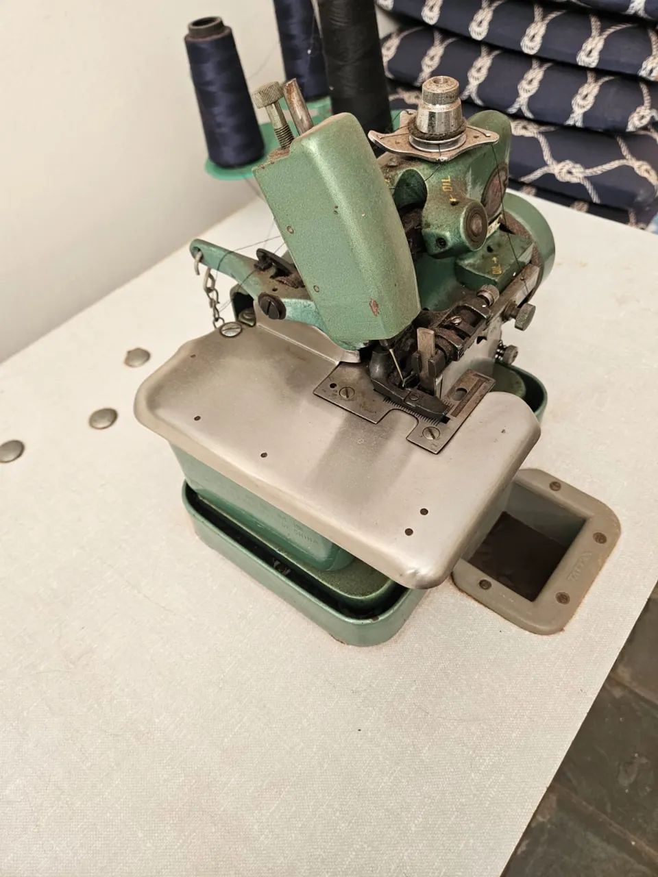 Vende se máquina overlock chinesinha  - Foto 3