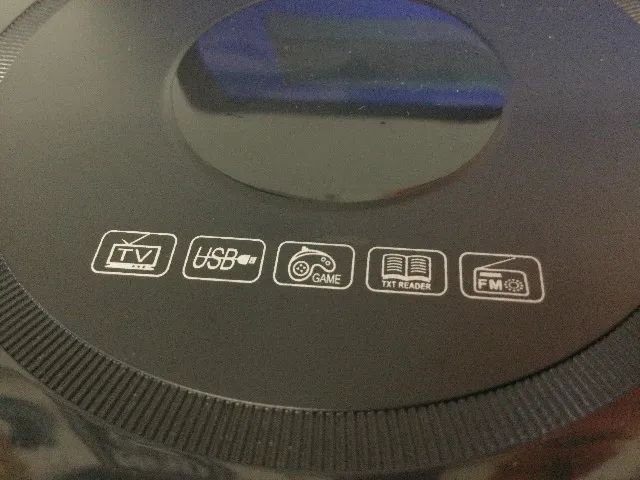 dvd portatil com tela 9 polegadas - Foto 3