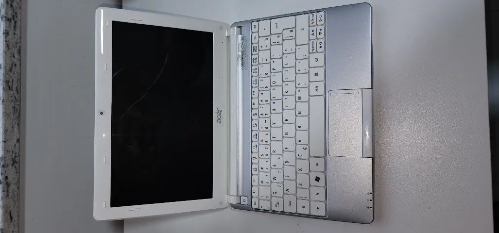 Acer Aspire One para Peças - Liga e Funciona - Sem HD - Foto 3