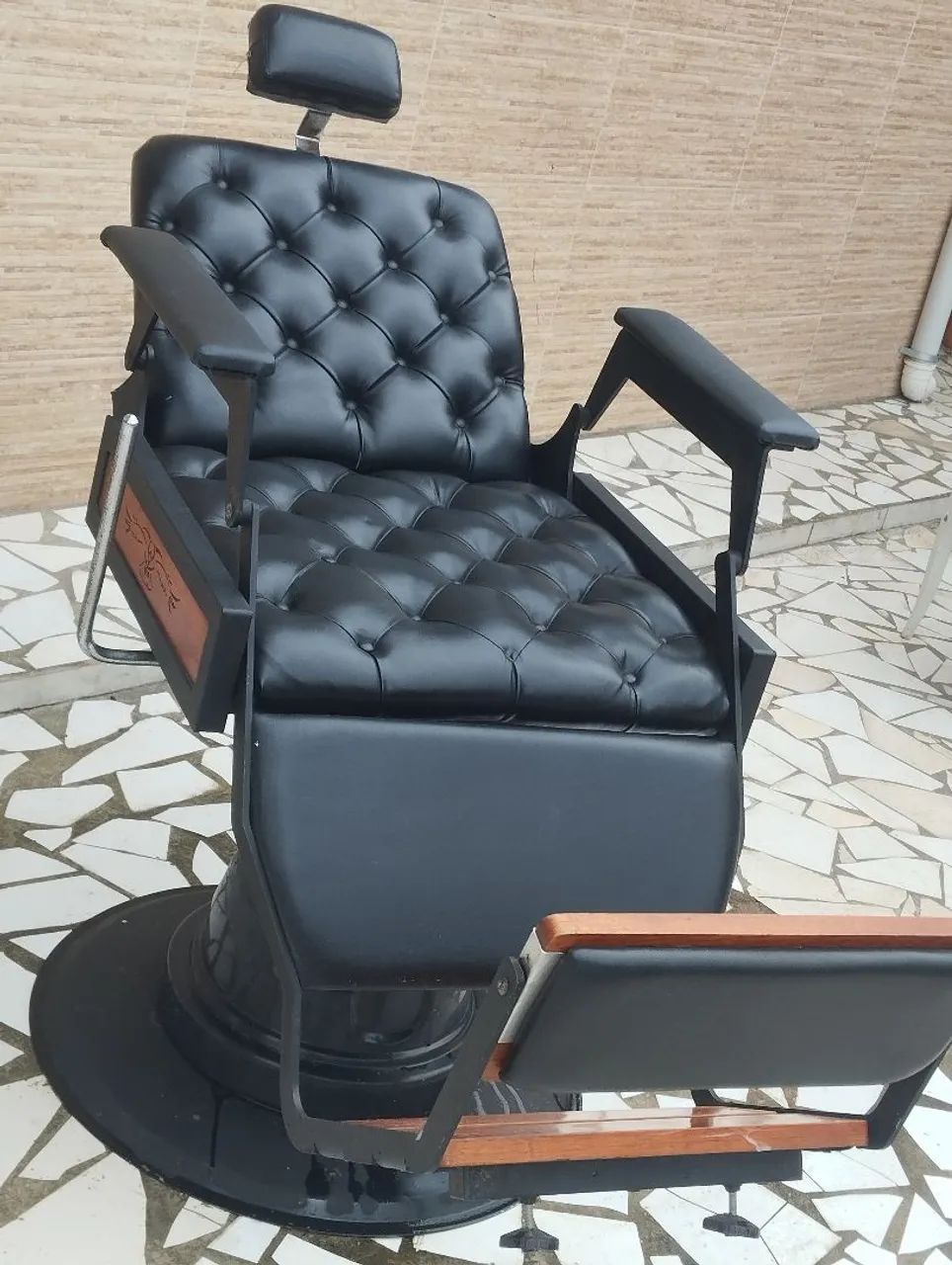 Cadeira de barbeiro  - Foto 3