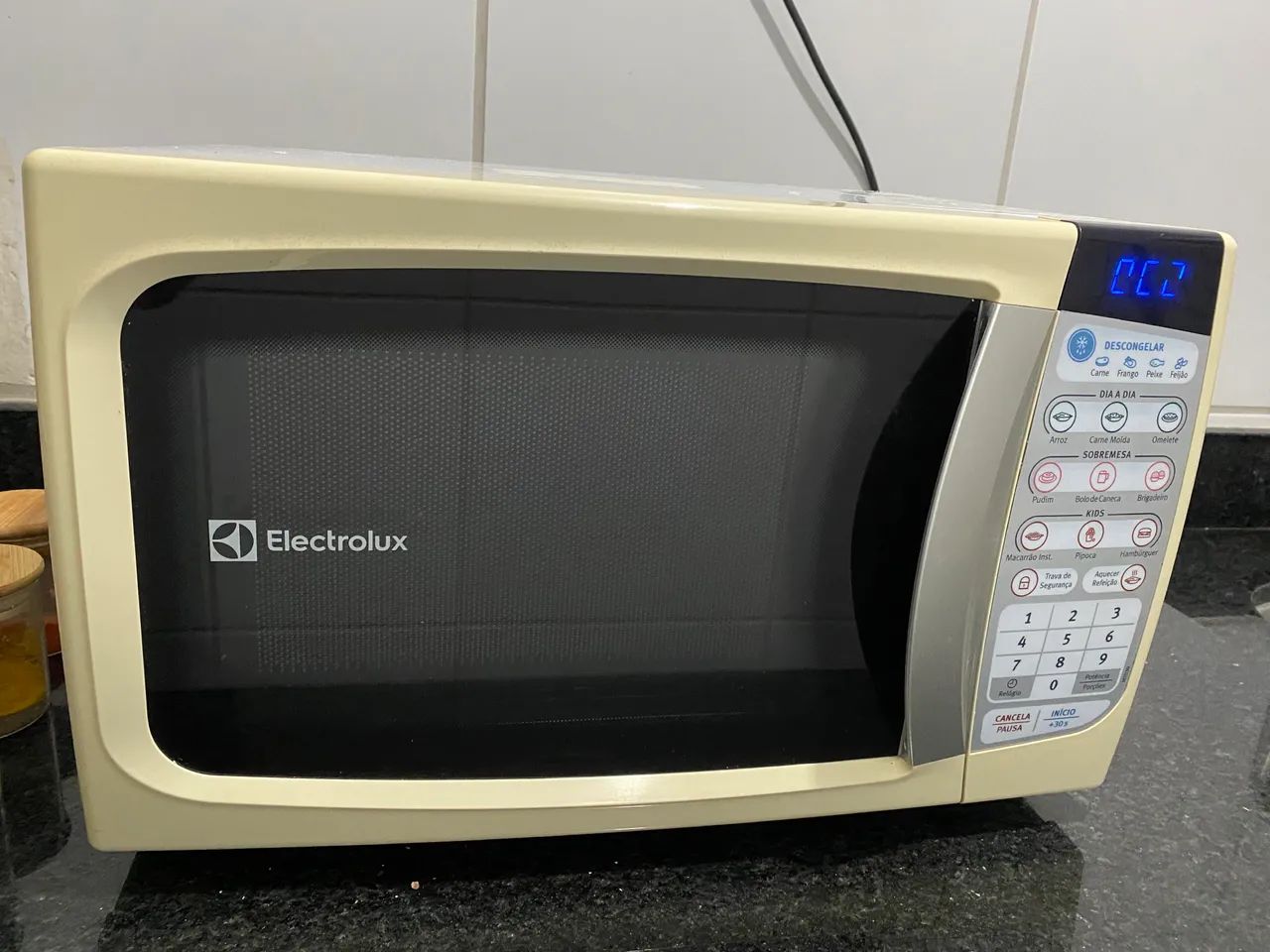Forno Microondas Eletrolux 20 L - Foto 2