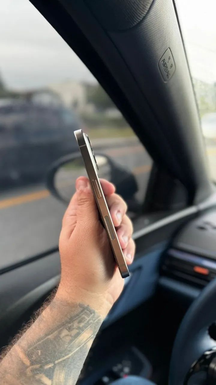 IPhone 15 pro 256gb - Natural - Foto 2