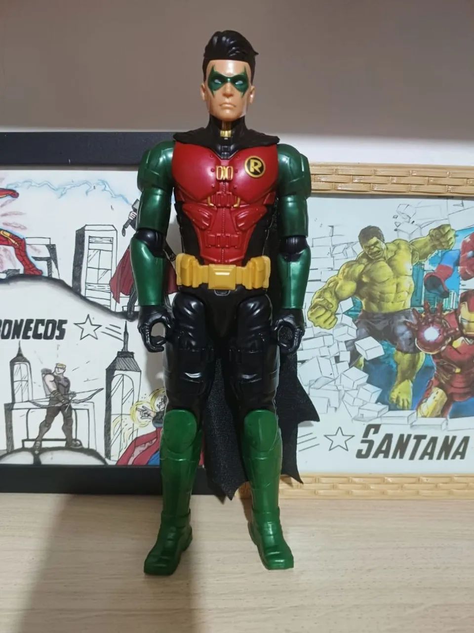 Robin 30 cm original marca Hasbro 