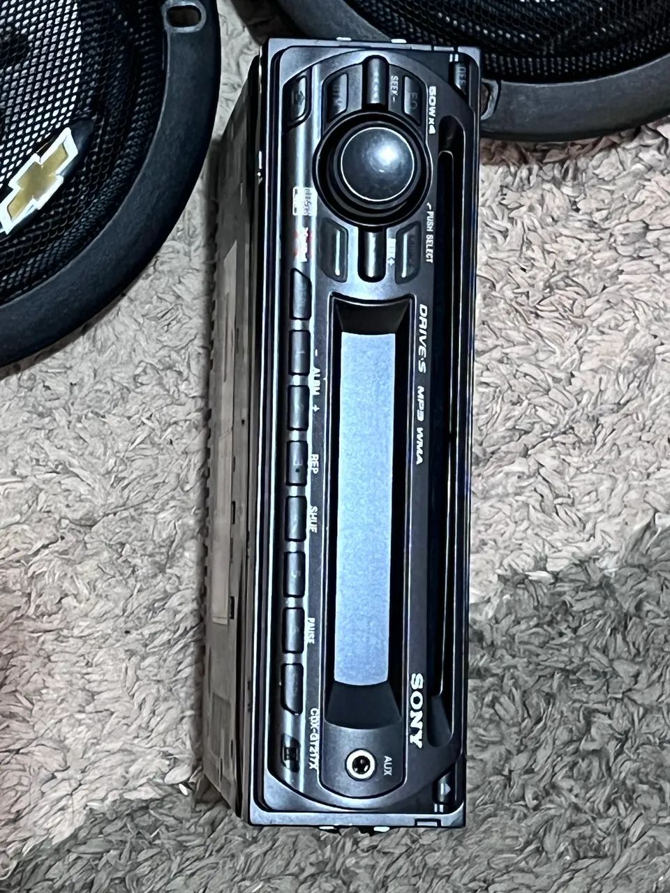 Toca CD Automotivo Sony e Caixinhas - Foto 2