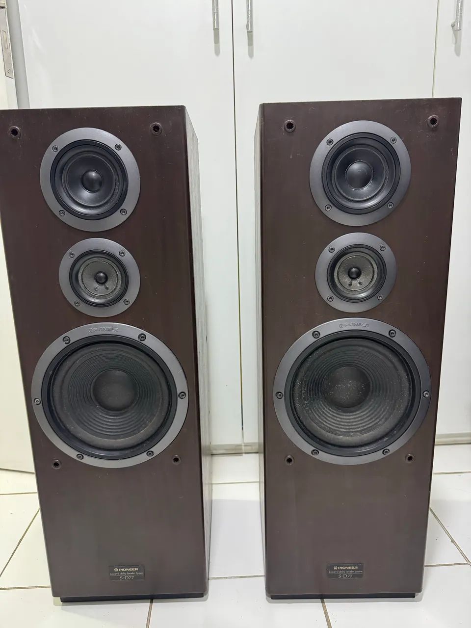 Caixas pioneer SD77 
