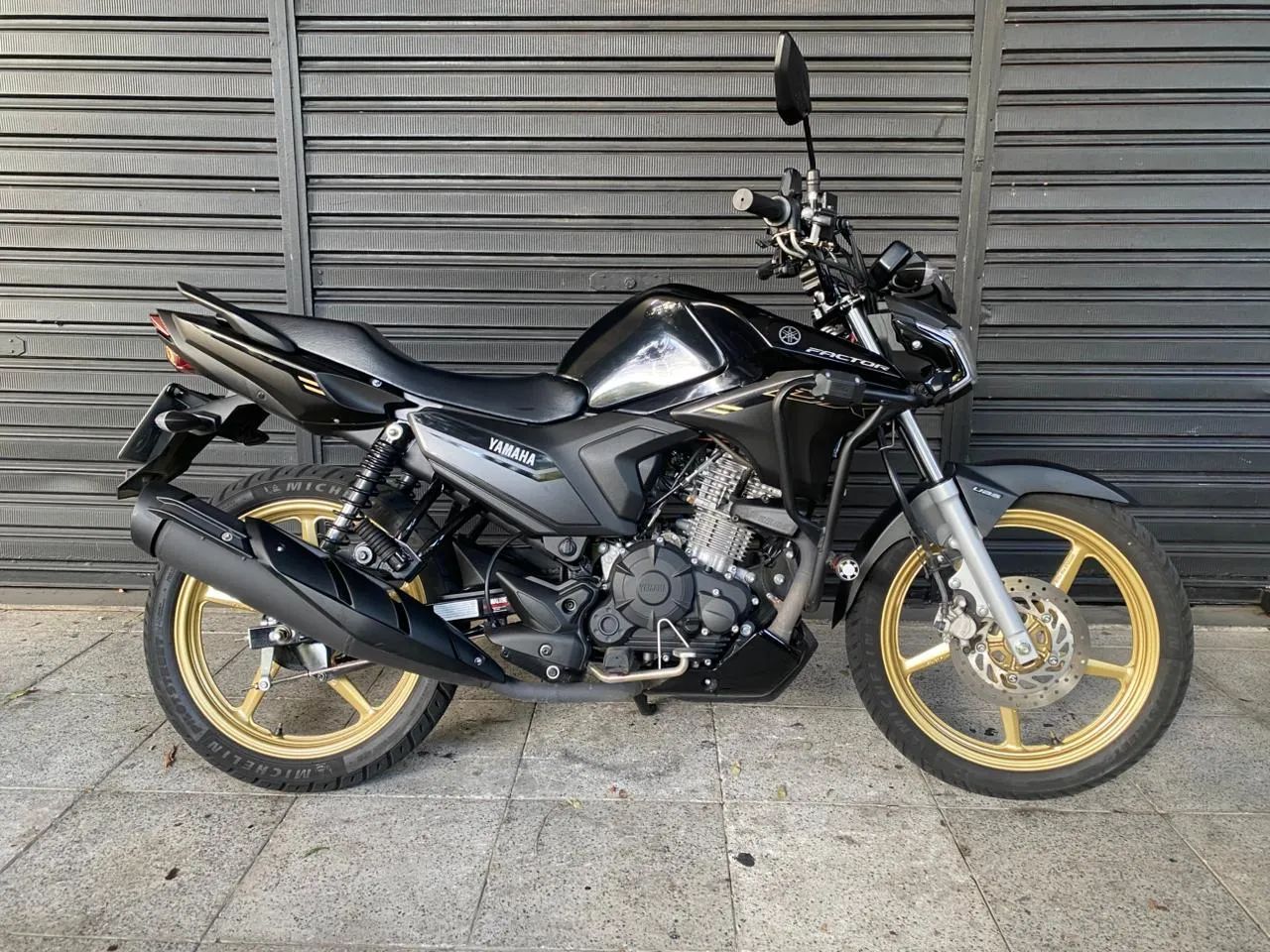 Yamaha YBR 150 Factor 150 cc  - Foto 5