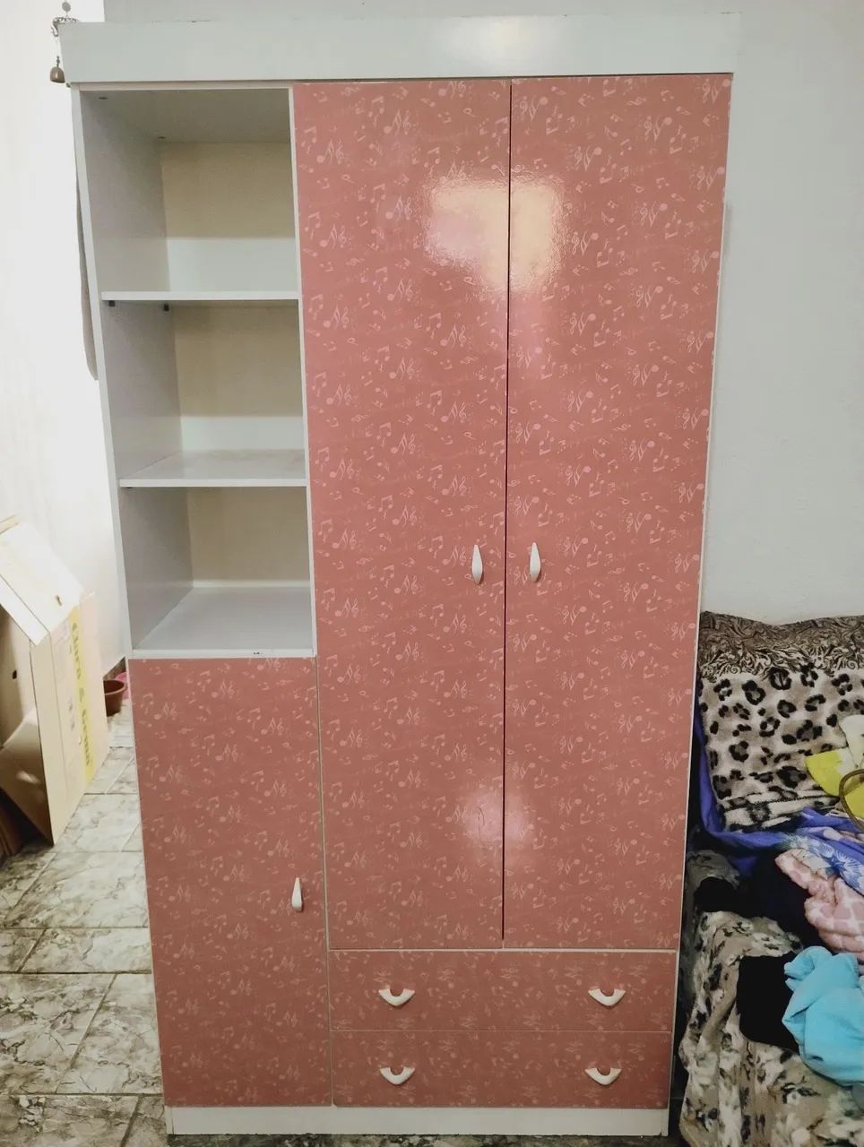 Guarda roupa infantil 
