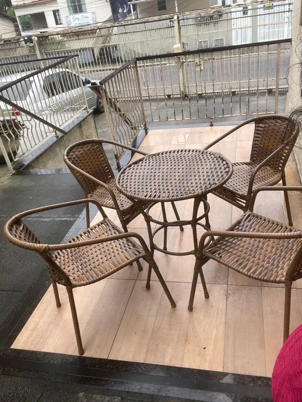 Conjunto mesa e cadeiras área externa
