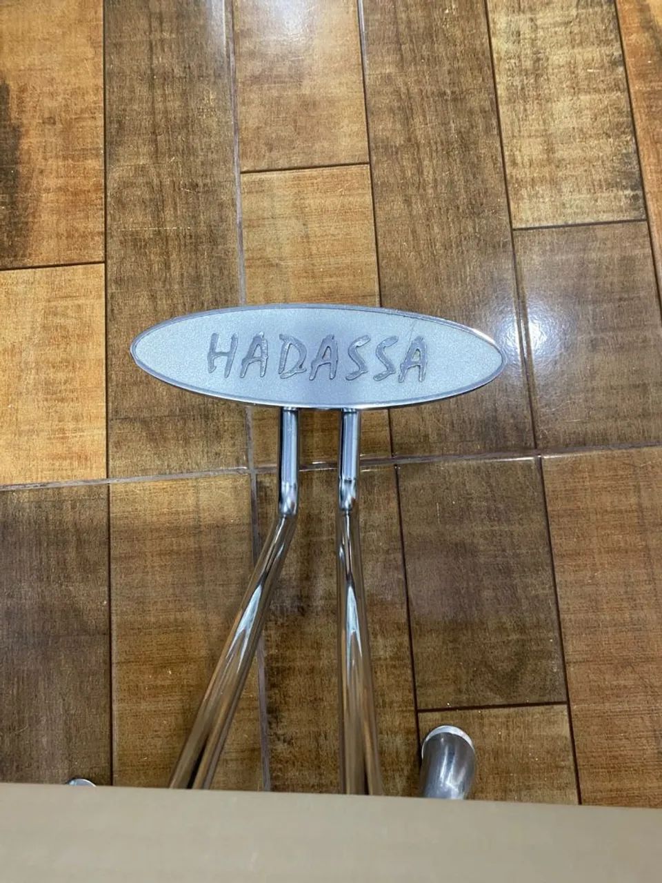 Vendo cadeira de Studio.