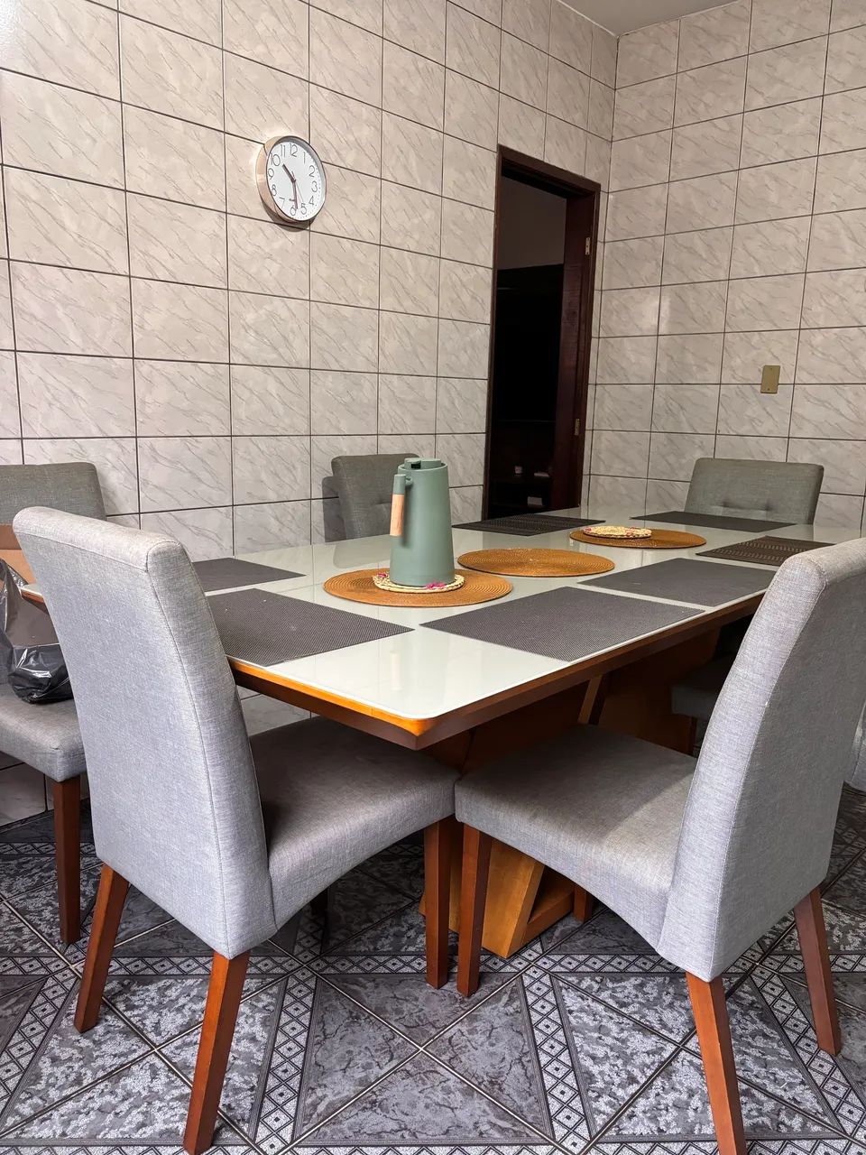 MESA DE JANTAR 2x20 + 6 cadeiras 