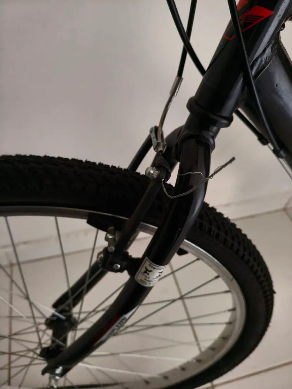 Bicicleta  aceito troca / video game - Foto 2