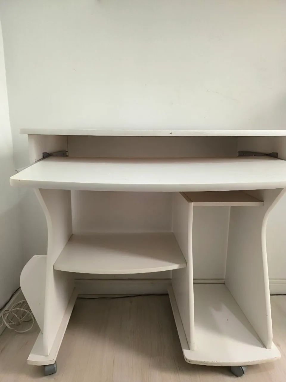 URGENTE-MESA DE COMPUTADOR - Foto 3