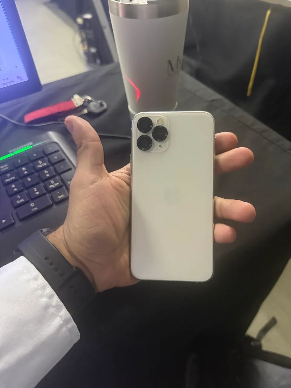 IPHONE 11 PRO 256gb - Foto 2