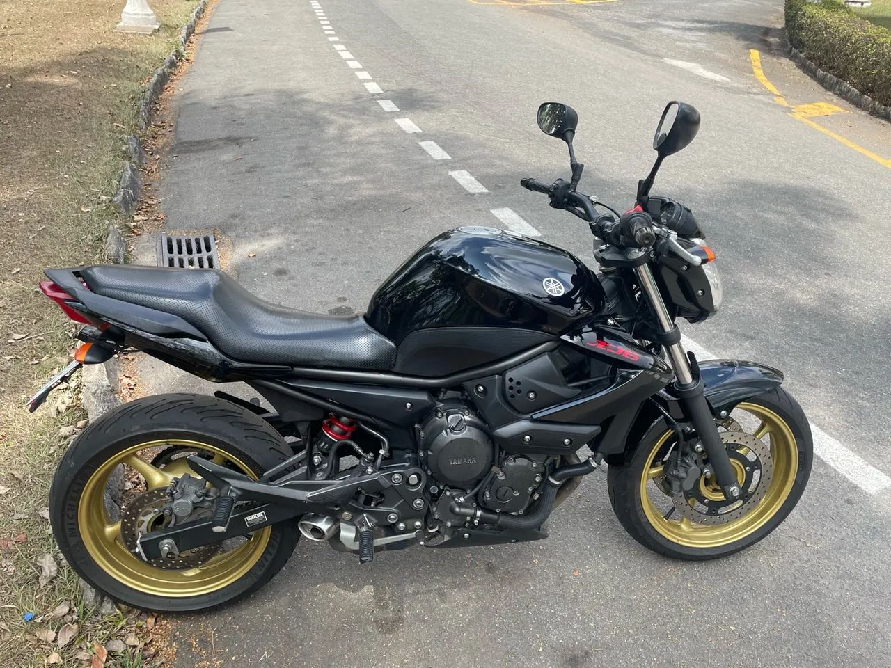 XJ6  - Foto 2