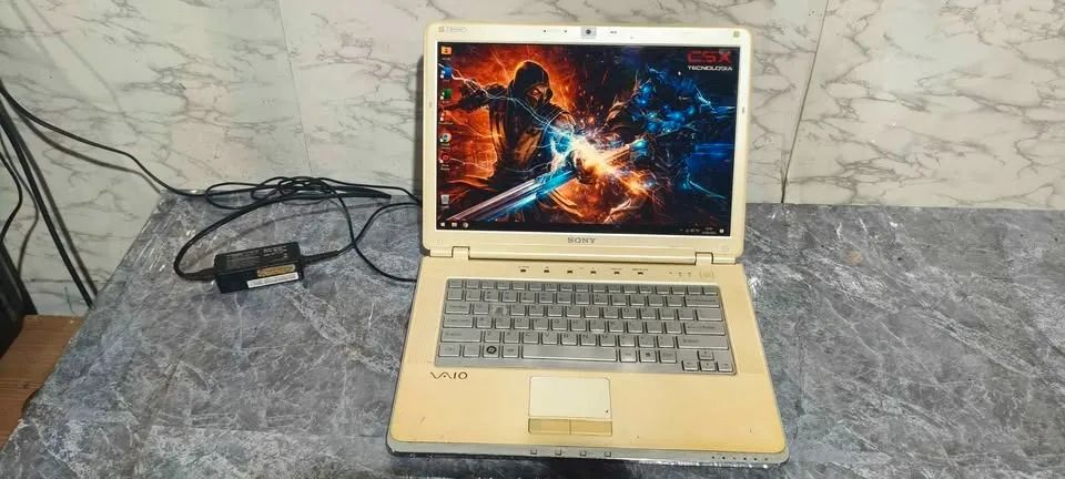 VENDO/TROCO NOTEBOOK SONY VAIO/ DUAL CORE/ 3GB RAM/ SSD240/ FORMARTADO + ENTREGA