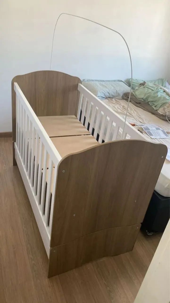 Berço infantil, completo + brinde
