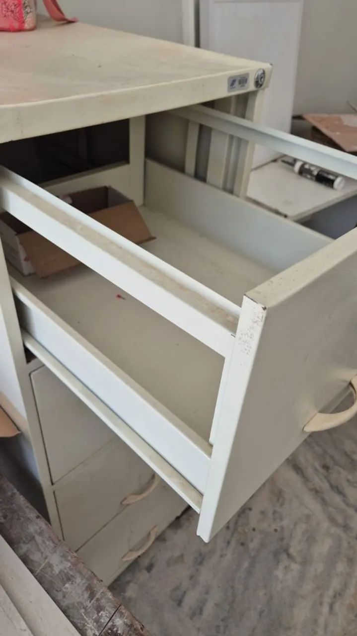 Vende-se armário gaveteiro - Foto 5