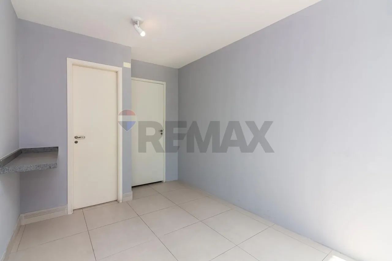 Conjunto Comercial à venda em SP sendo 41m² com 2 salas, 2 banheiros e 1 vaga de garagem e - Foto 2