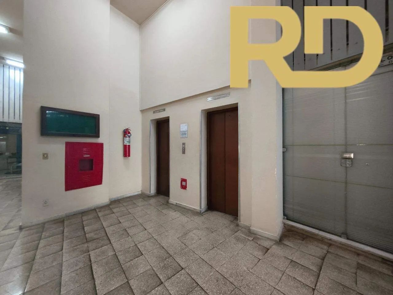 Sala Comercial de 84,37m² em Cidade Nova, BH  Venda com Financiamento e Permuta
