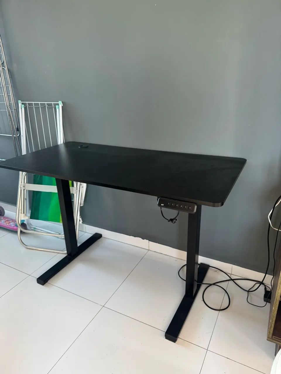 Mesa com regulagem elétrica 