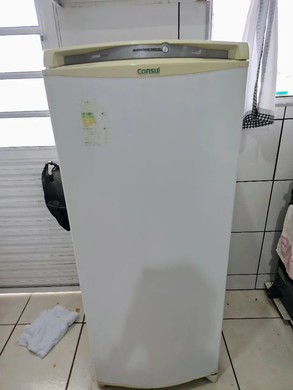Vendo geladeira consul