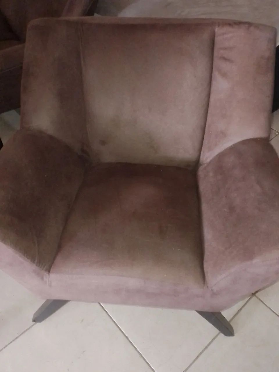 Pra de poltrona marrom em suede