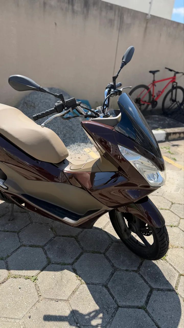 Honda Pcx Dlx  - Foto 3