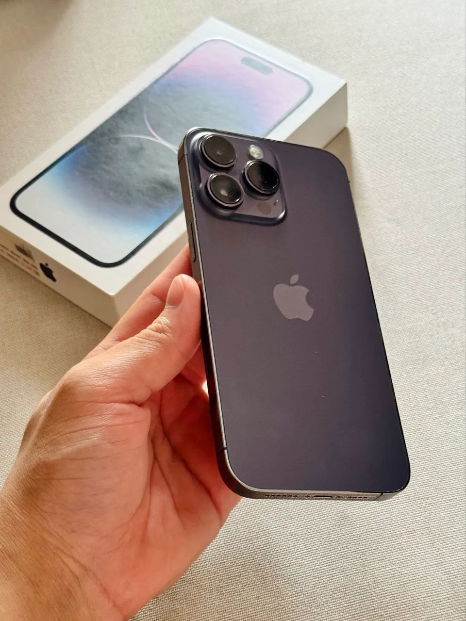 iPhone 14 Pro Max 256GB - Roxo Deep Purple - Celulares e