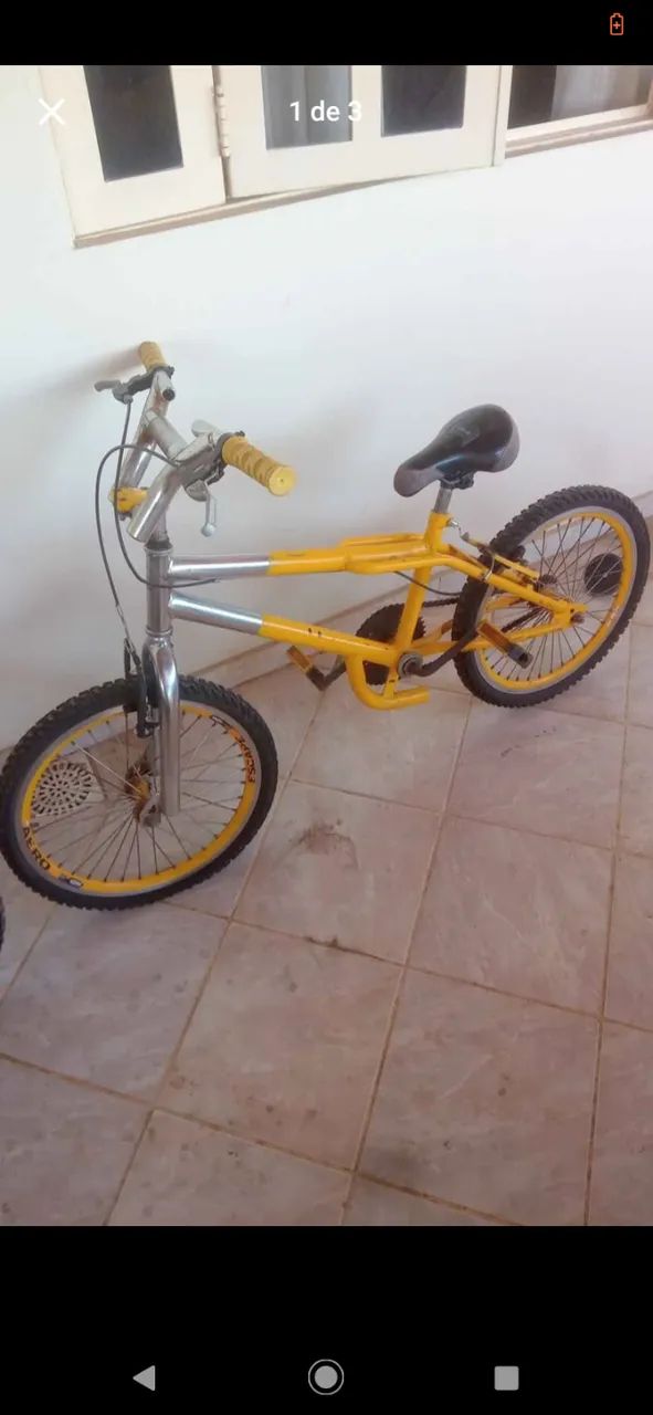 Bicicleta BMX aro 20, só pegar e andar.