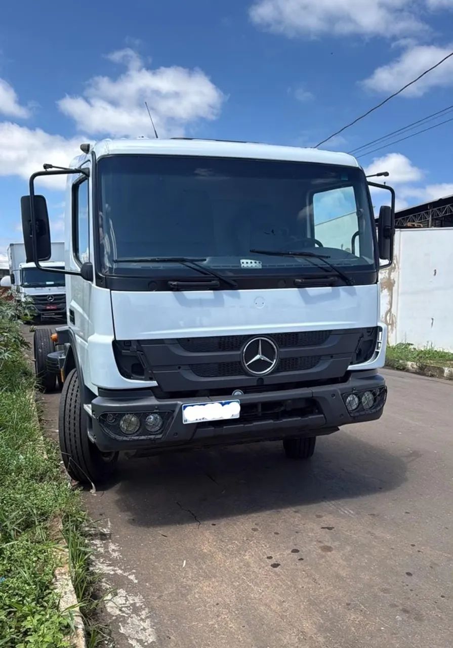 Atego 1719 - Foto 2