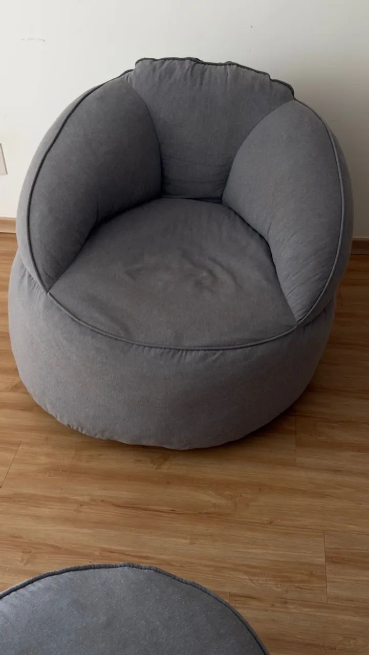 Poltrona com Puff Cinza - Conjunto Confortável e Moderno - Foto 4