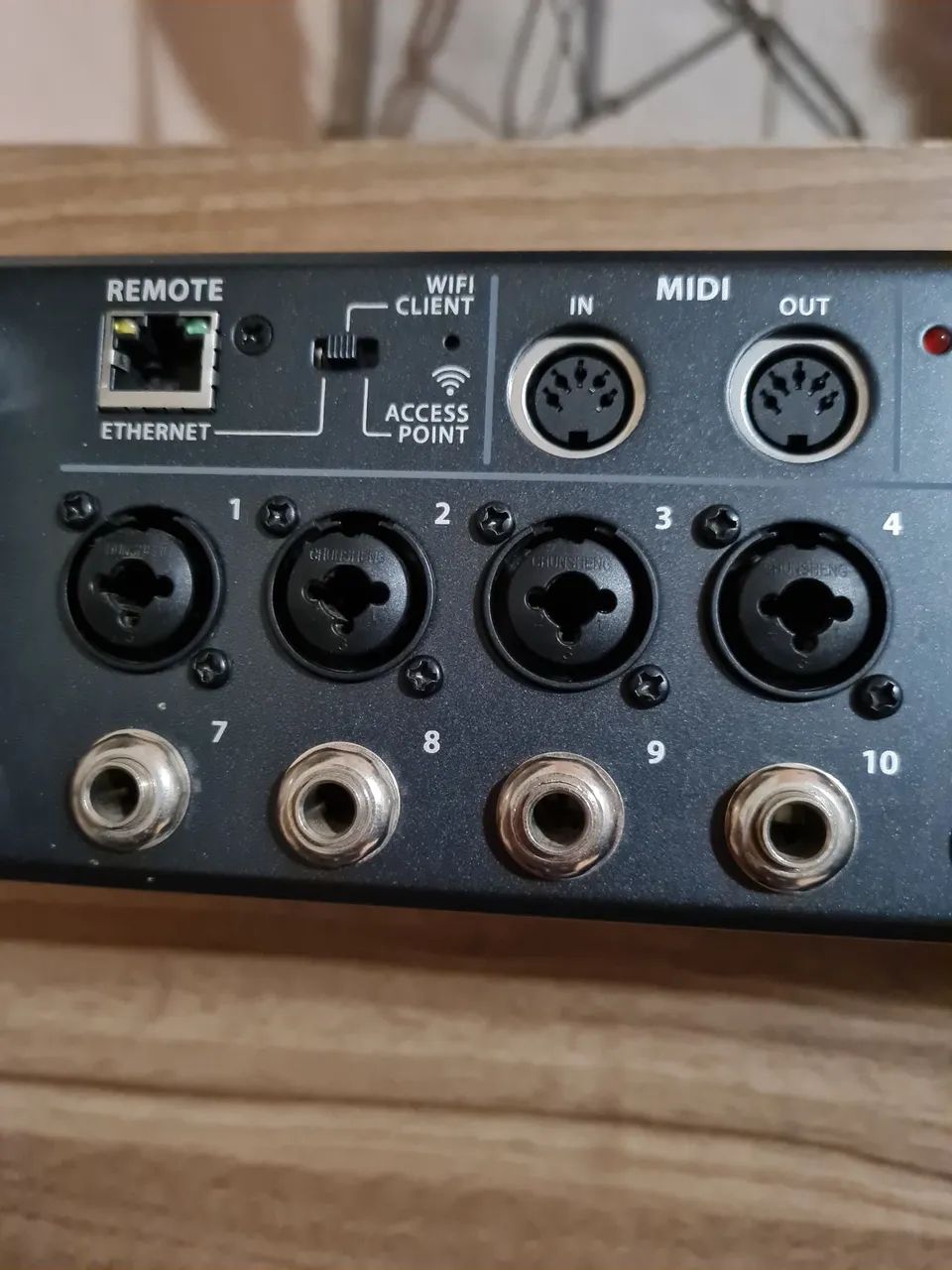 Mixer Digital XR12 Behringer  - Foto 3