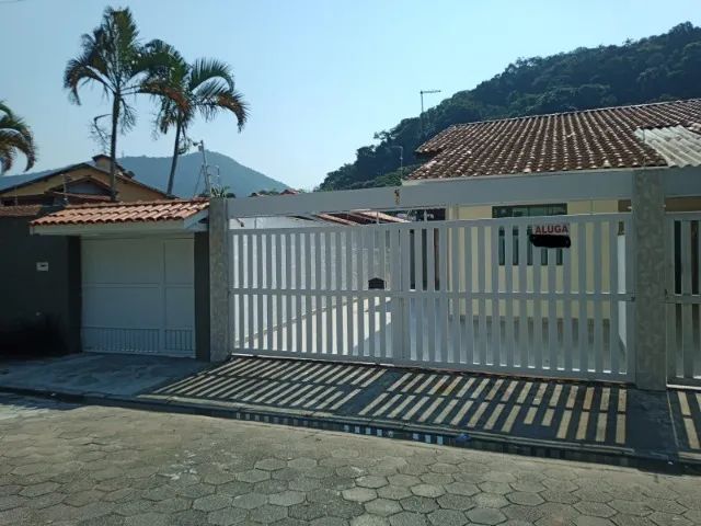 Foto - Caraguatatuba - Loteamento Balneário Camburi