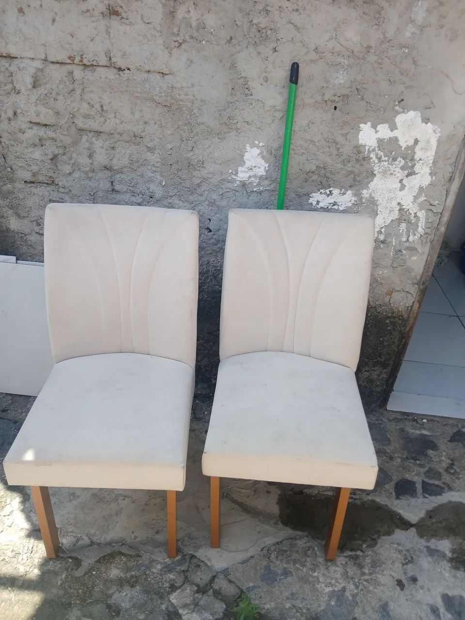 2 cadeiras de jantar