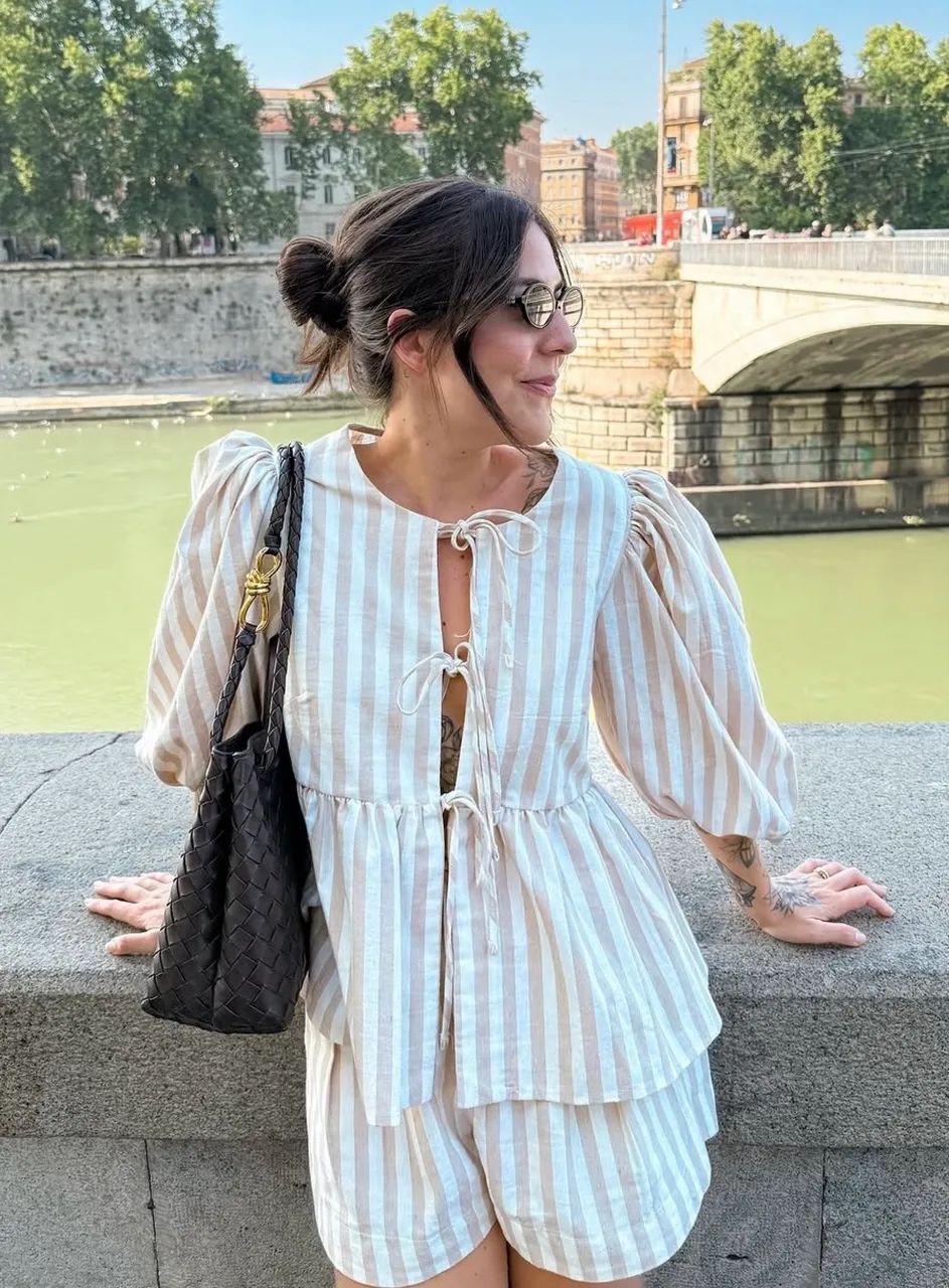 Blusa listrada bufante farm
