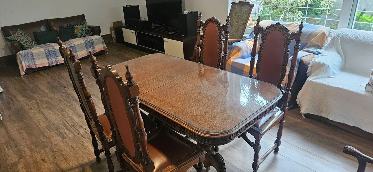 MESA DE MADEIRA 