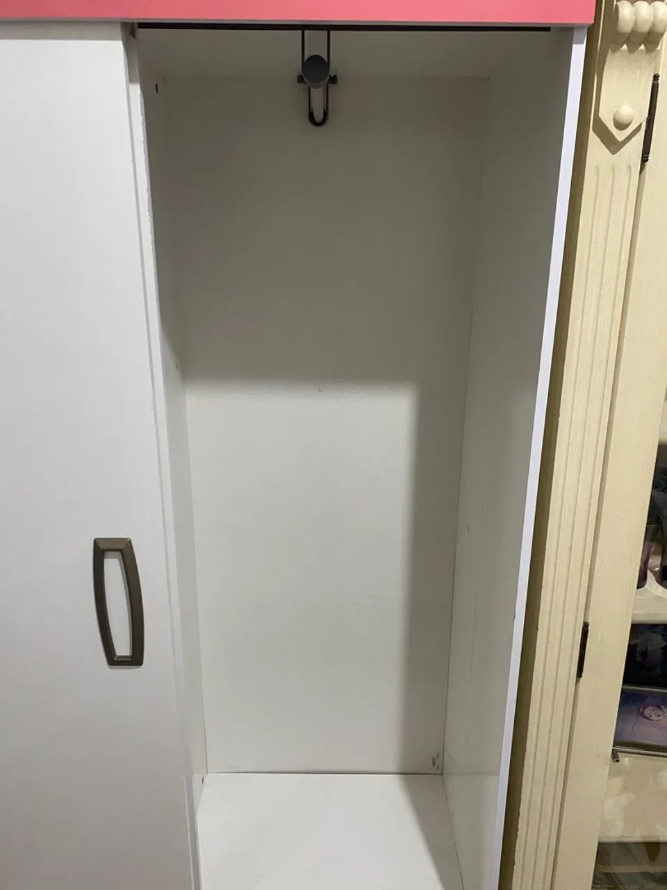 Guarda roupa pequeno - Foto 2