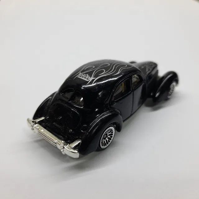 Miniatura Hot Wheels 1936 Cord - Foto 5
