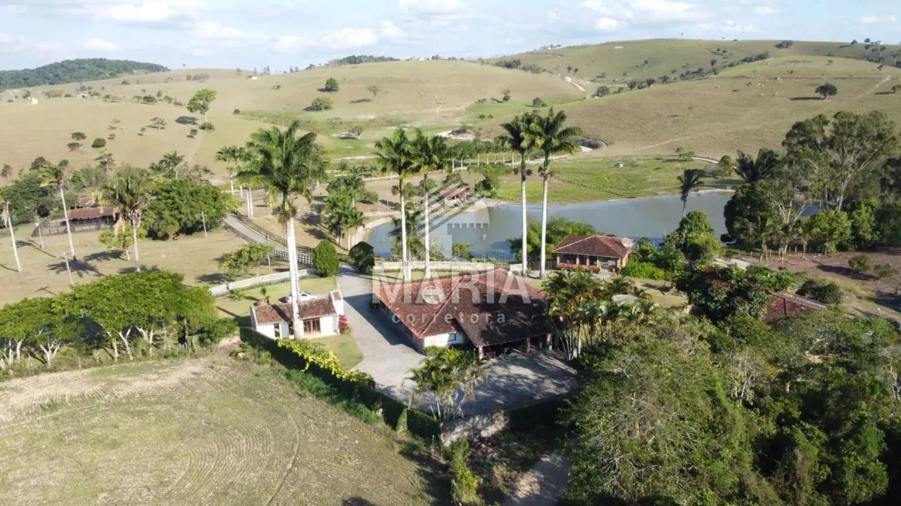 Fazenda à venda com 300 hectares com excelente acesso e uma extraordinária vista!!