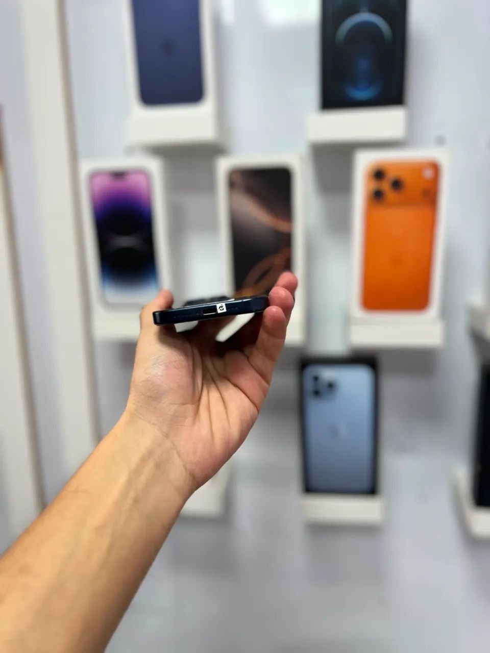 iPhone 15 Pro - 128GB ?3.699,00 - Foto 2